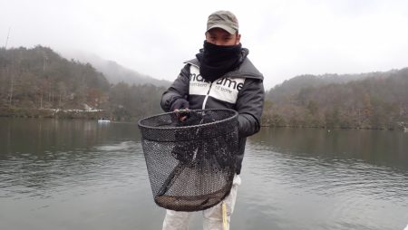 フィッシングレイクたかみや 釣果