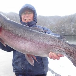 フィッシングレイクたかみや 釣果