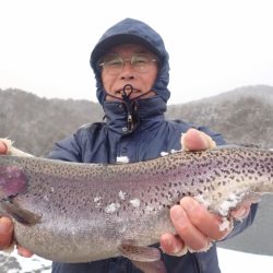 フィッシングレイクたかみや 釣果