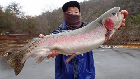 フィッシングレイクたかみや 釣果