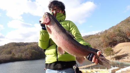 フィッシングレイクたかみや 釣果