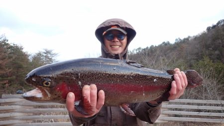 フィッシングレイクたかみや 釣果