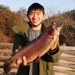 フィッシングレイクたかみや 釣果