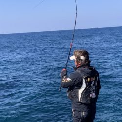 和歌山市江(吉丸渡船)で磯フカセ