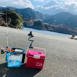 【熊本】竜門ダム(班蛇口湖)で雪降る中のワカサギ釣り