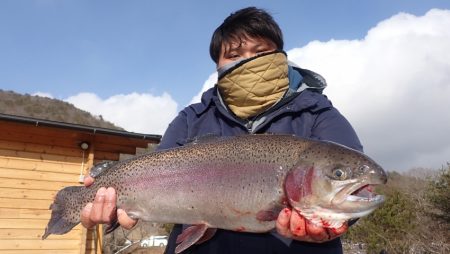 フィッシングレイクたかみや 釣果