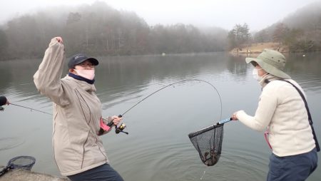 フィッシングレイクたかみや 釣果
