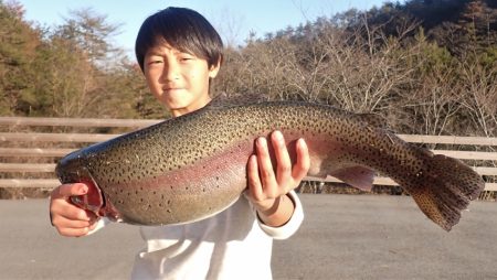 フィッシングレイクたかみや 釣果