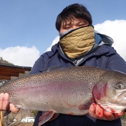フィッシングレイクたかみや 釣果