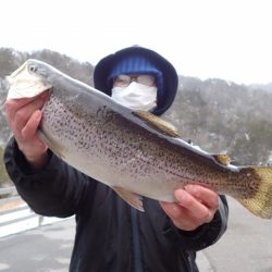 フィッシングレイクたかみや 釣果