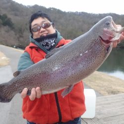 フィッシングレイクたかみや 釣果