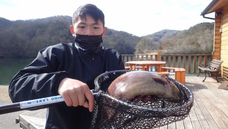 フィッシングレイクたかみや 釣果