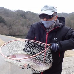 フィッシングレイクたかみや 釣果