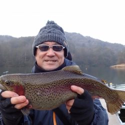 フィッシングレイクたかみや 釣果