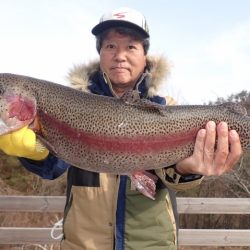 フィッシングレイクたかみや 釣果