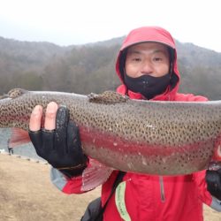 フィッシングレイクたかみや 釣果