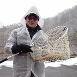 フィッシングレイクたかみや 釣果