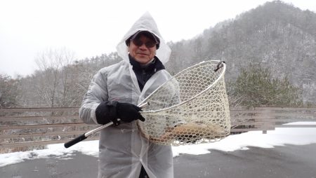 フィッシングレイクたかみや 釣果