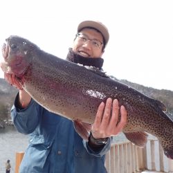 フィッシングレイクたかみや 釣果