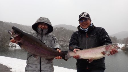 フィッシングレイクたかみや 釣果