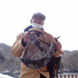 フィッシングレイクたかみや 釣果