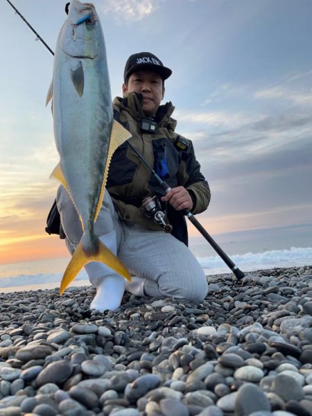 ジャックアイTGスイムをメジロが丸のみ