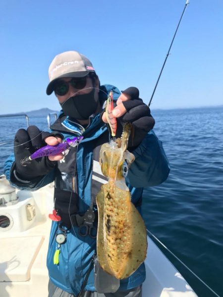 餌木蔵TRシンカーとベイトフェザーでティップラン