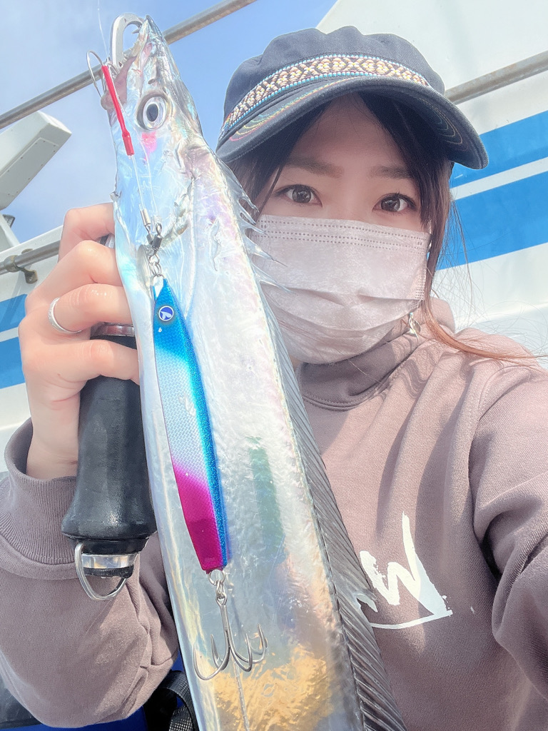 東京湾タチウオジギング