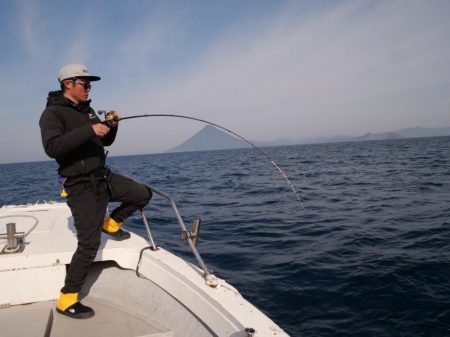 【フリースライド】鹿児島・錦江湾口、春のノッコミ真鯛をバルキーカーリーで大爆釣‼︎