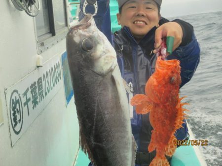 鬼カサゴ、大型目鯛　釣れたよ(^_-)-☆…