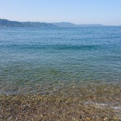 明石サーフ ルアーでチヌ