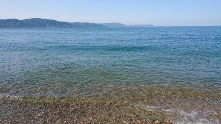 明石サーフ ルアーでチヌ