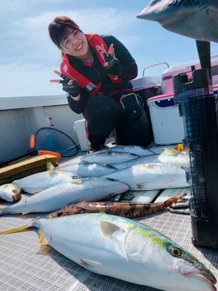 玄界灘で春のヒラマサジギング