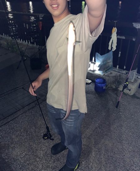 貝塚水路でアナゴ、タコ新子、アブシンかい