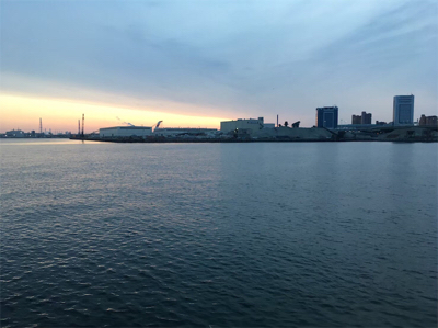 夕マヅメにアジ