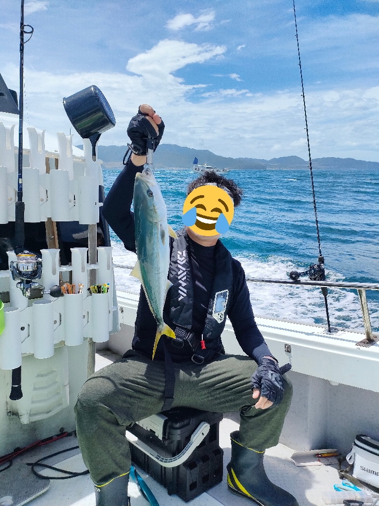 小林屋さんでハマチ