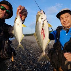 三重県・七里御浜で夏のサーフショアジギング!