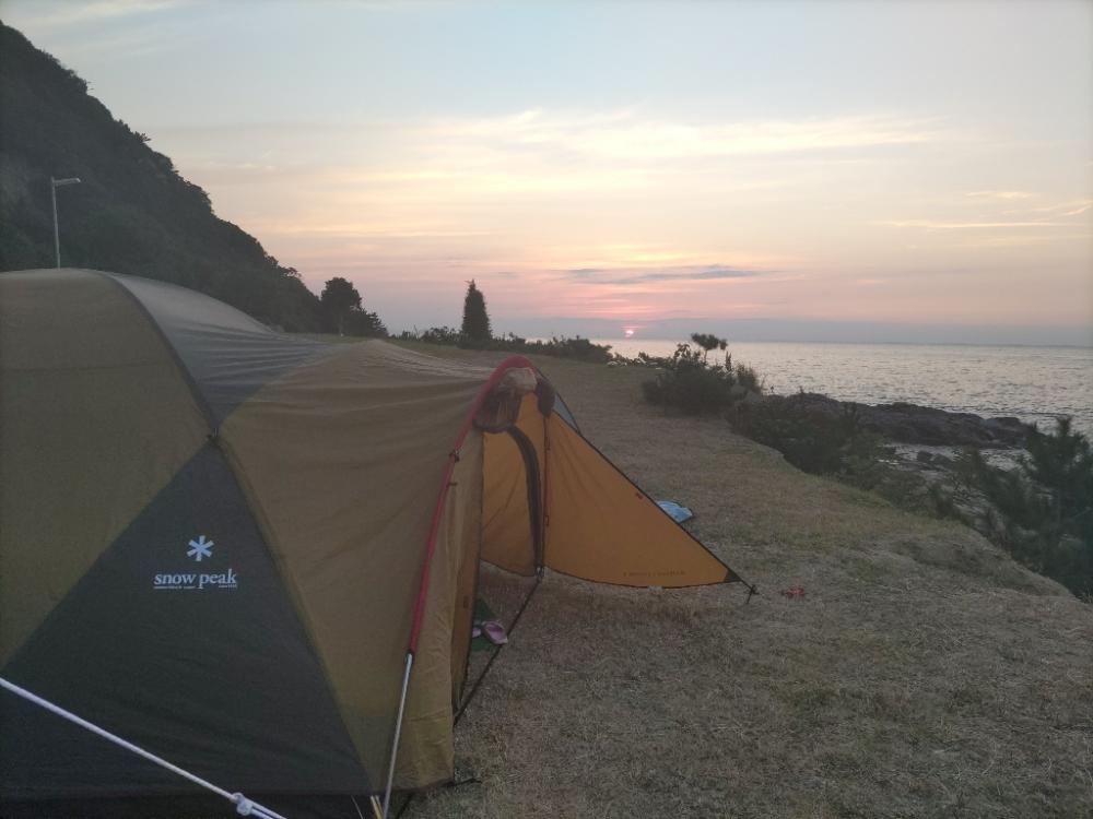 キャンプ場前でシオ!