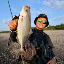 三重県・七里御浜で夏のサーフショアジギング!