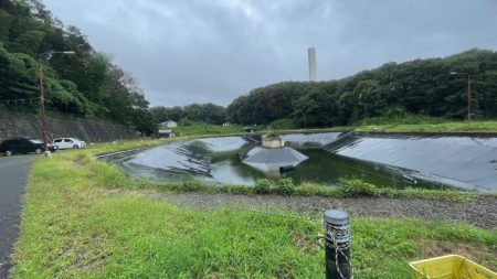 王禅寺サブロー池にて