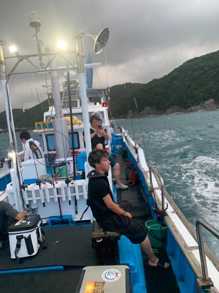 和歌山市江（吉丸渡船）でイカメタル