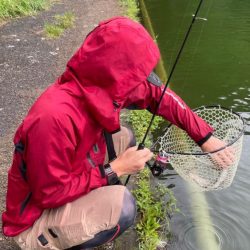 王禅寺サブロー池にて