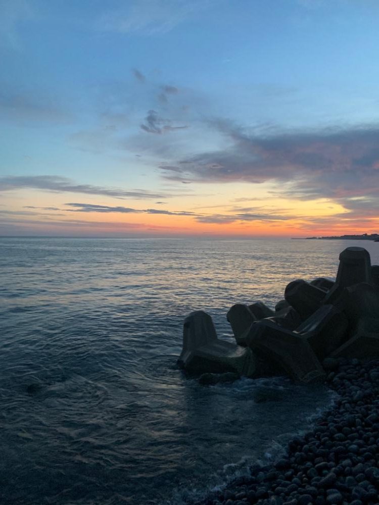 家族旅行中の釣行