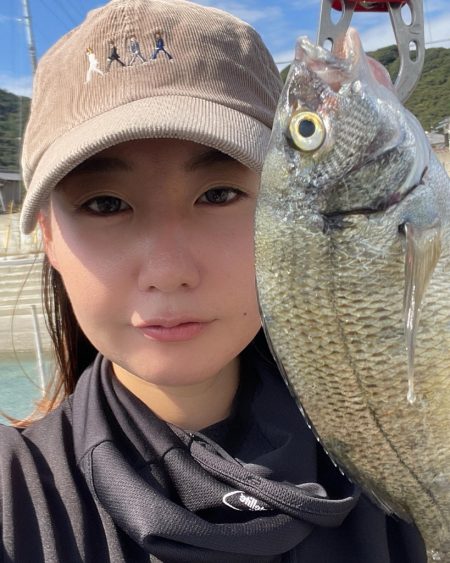 テトラ上からひとりフカセ