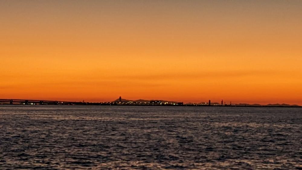 貝塚人工島タチウオ時合い短い!!