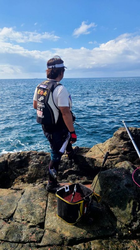 和歌山市江(吉丸渡船)で磯フカセ