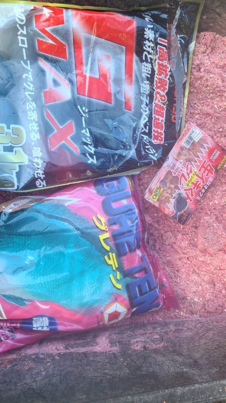 和歌山市江(吉丸渡船)で磯フカセ