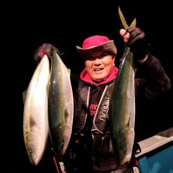 ワラサ＋ハマチ爆釣！