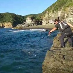 和歌山市江(吉丸渡船)で磯フカセ