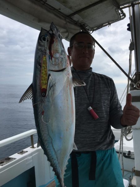 メジ　カツオ　青物ジギング◎  駿河湾遊漁船　大宝丸